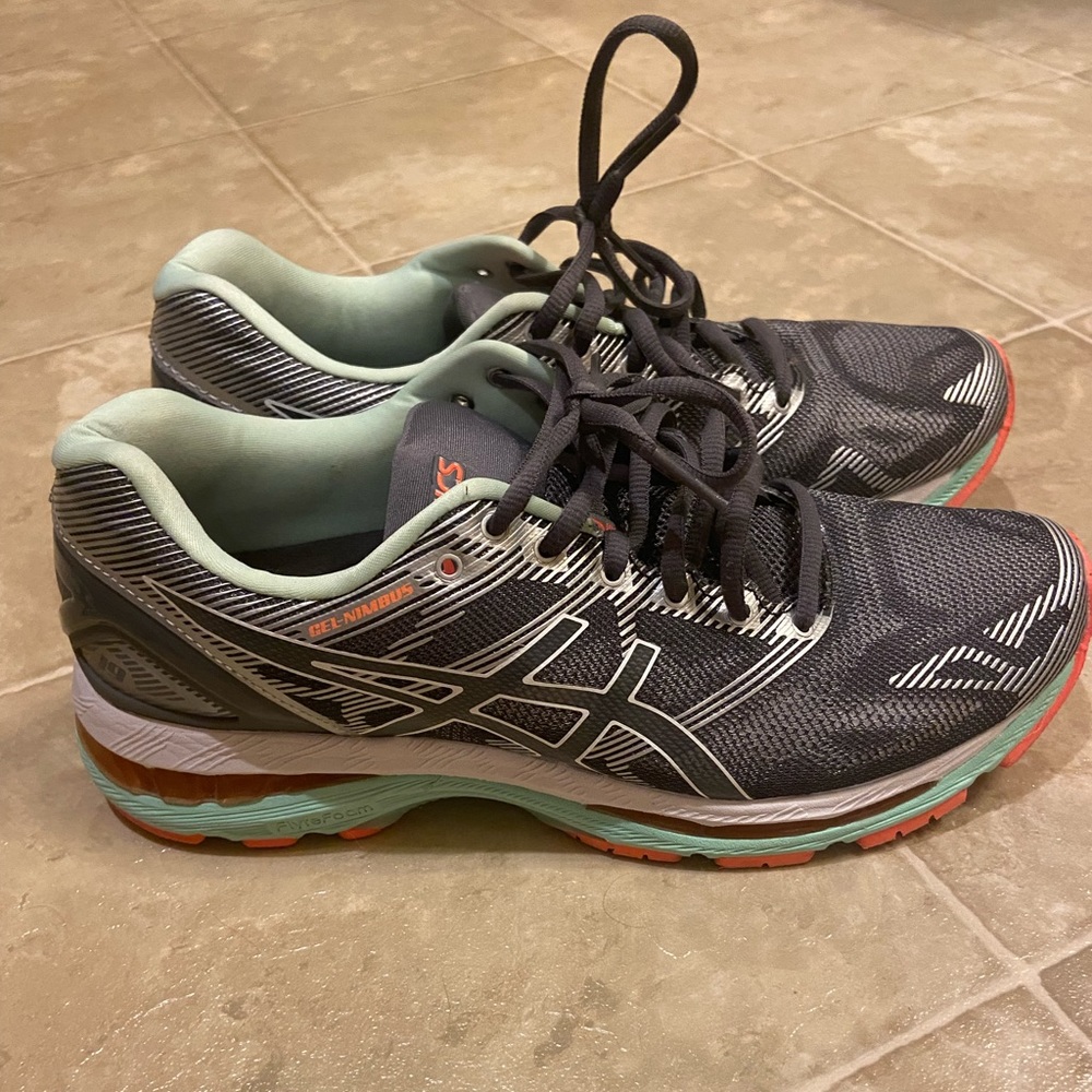 Womens ASICS Gel Nimbus